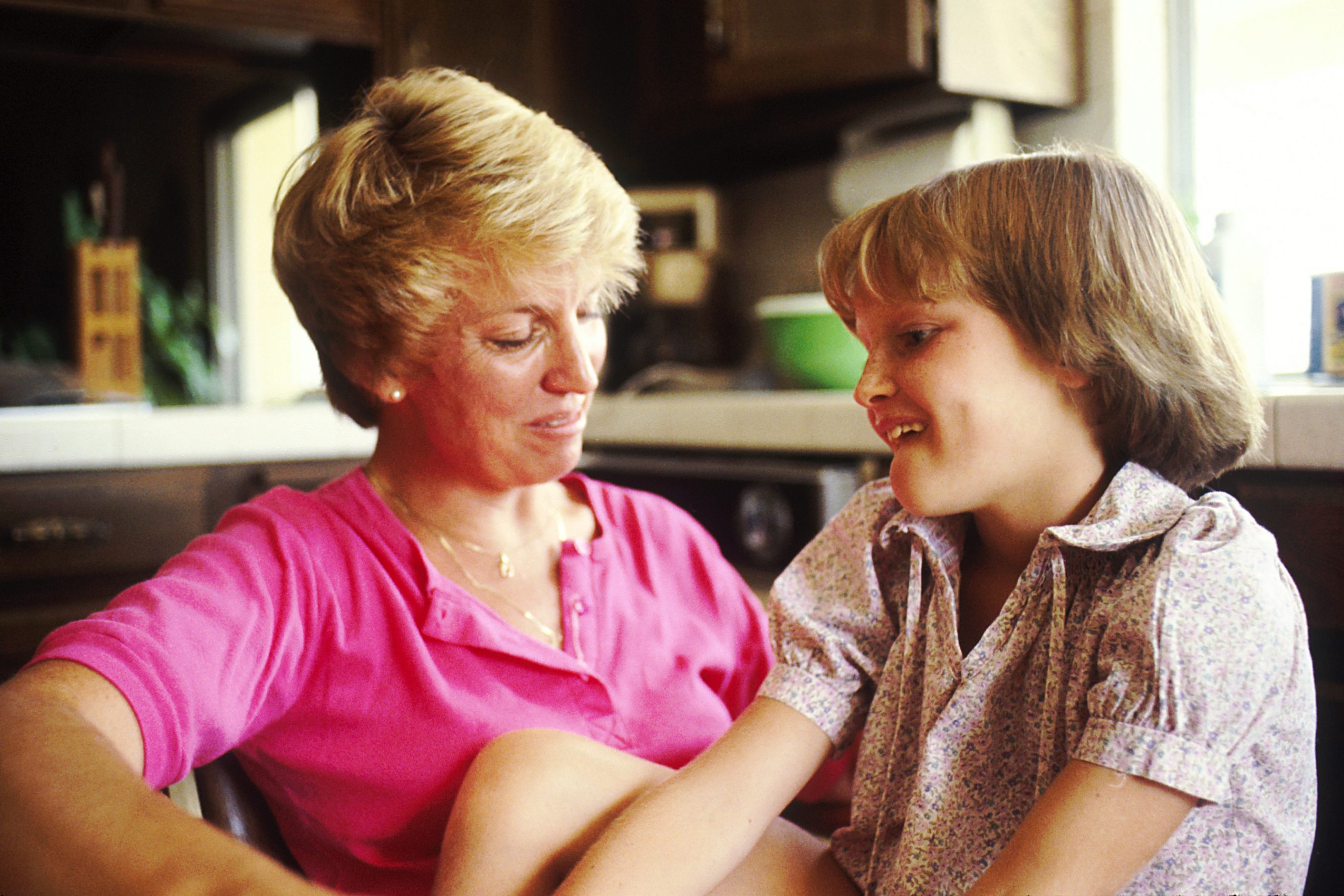 12 Things Tucked Inside an ’80s Mom’s Purse