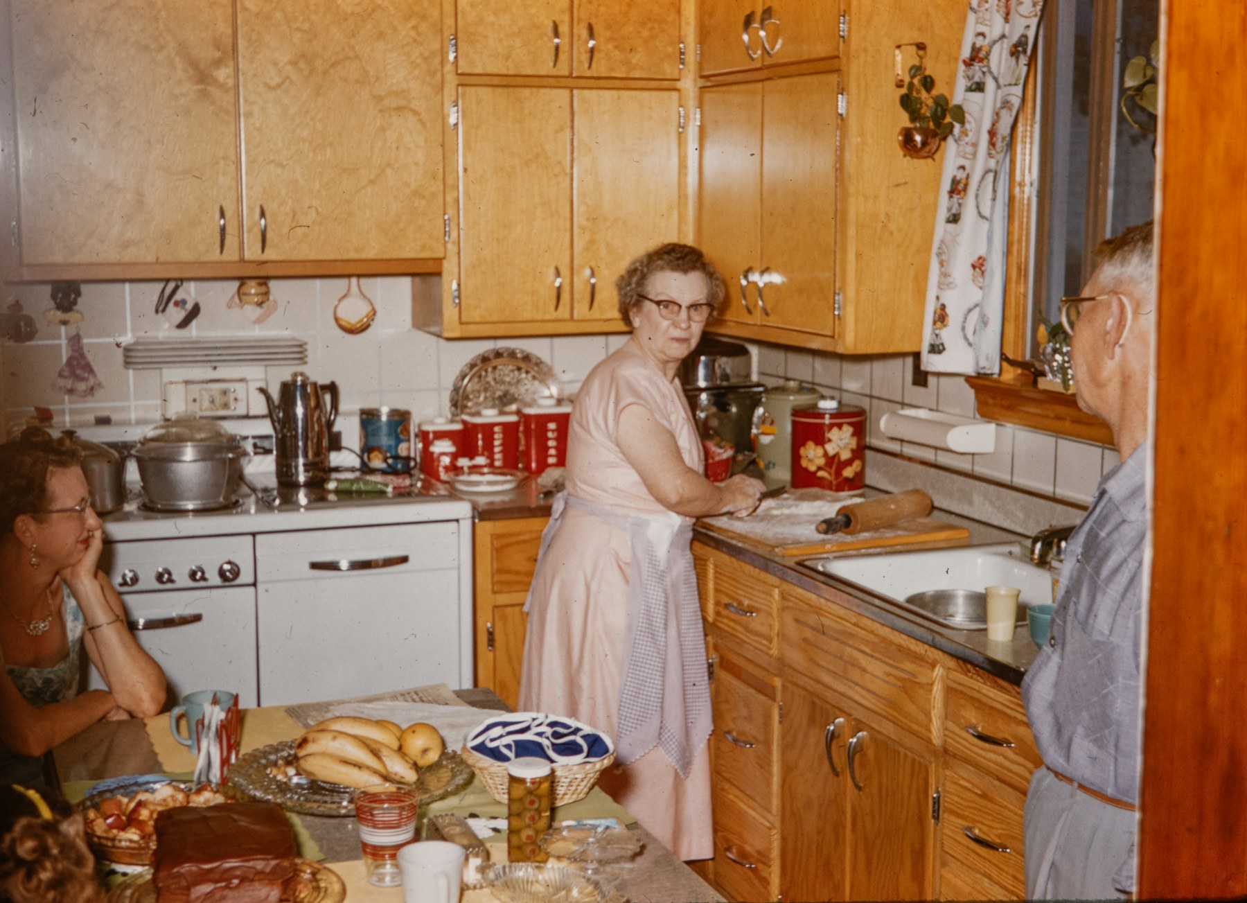 How Many of These 1960s Homewares Do You Remember?
