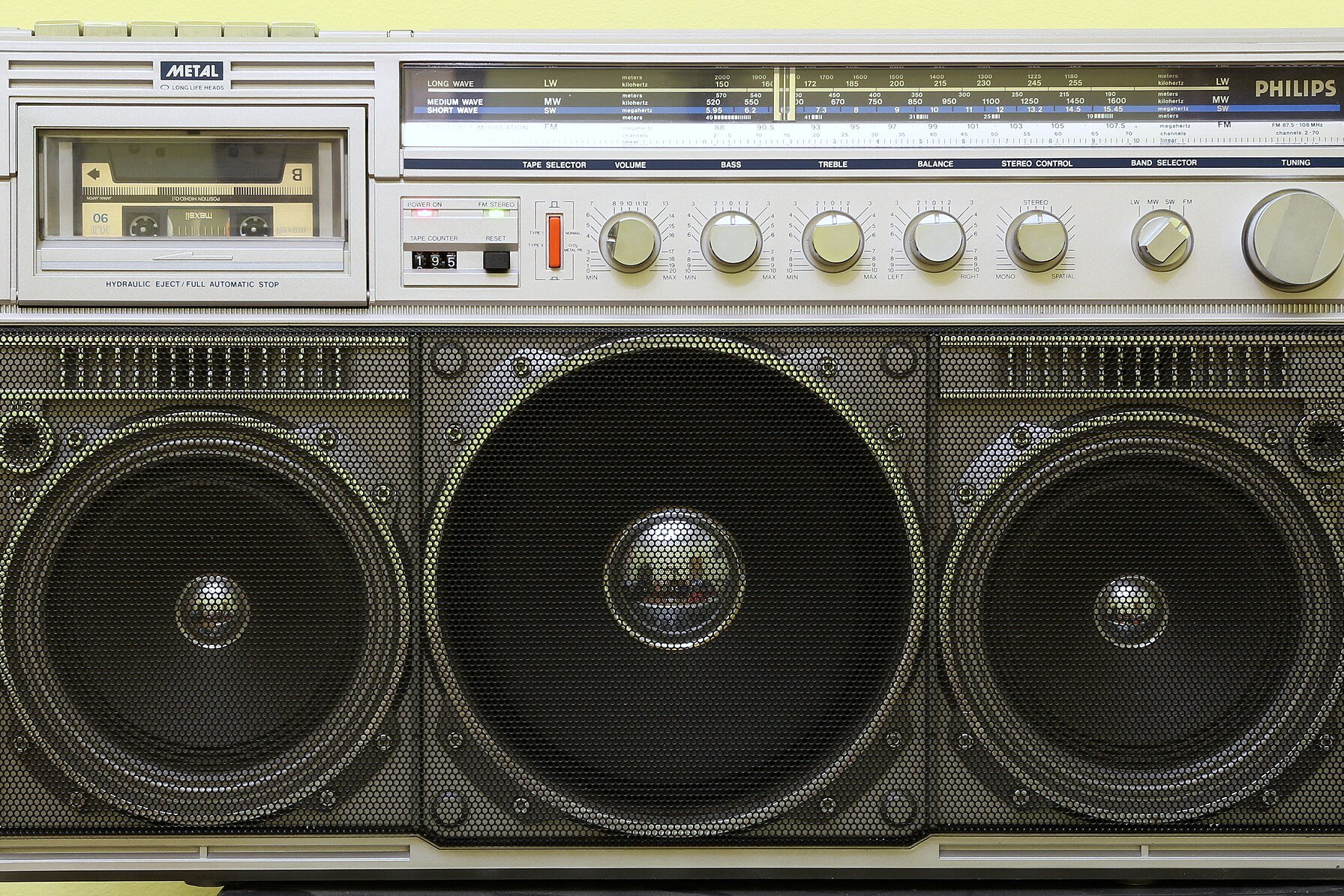 12 Totally Rad ’80s Party Decoration Ideas